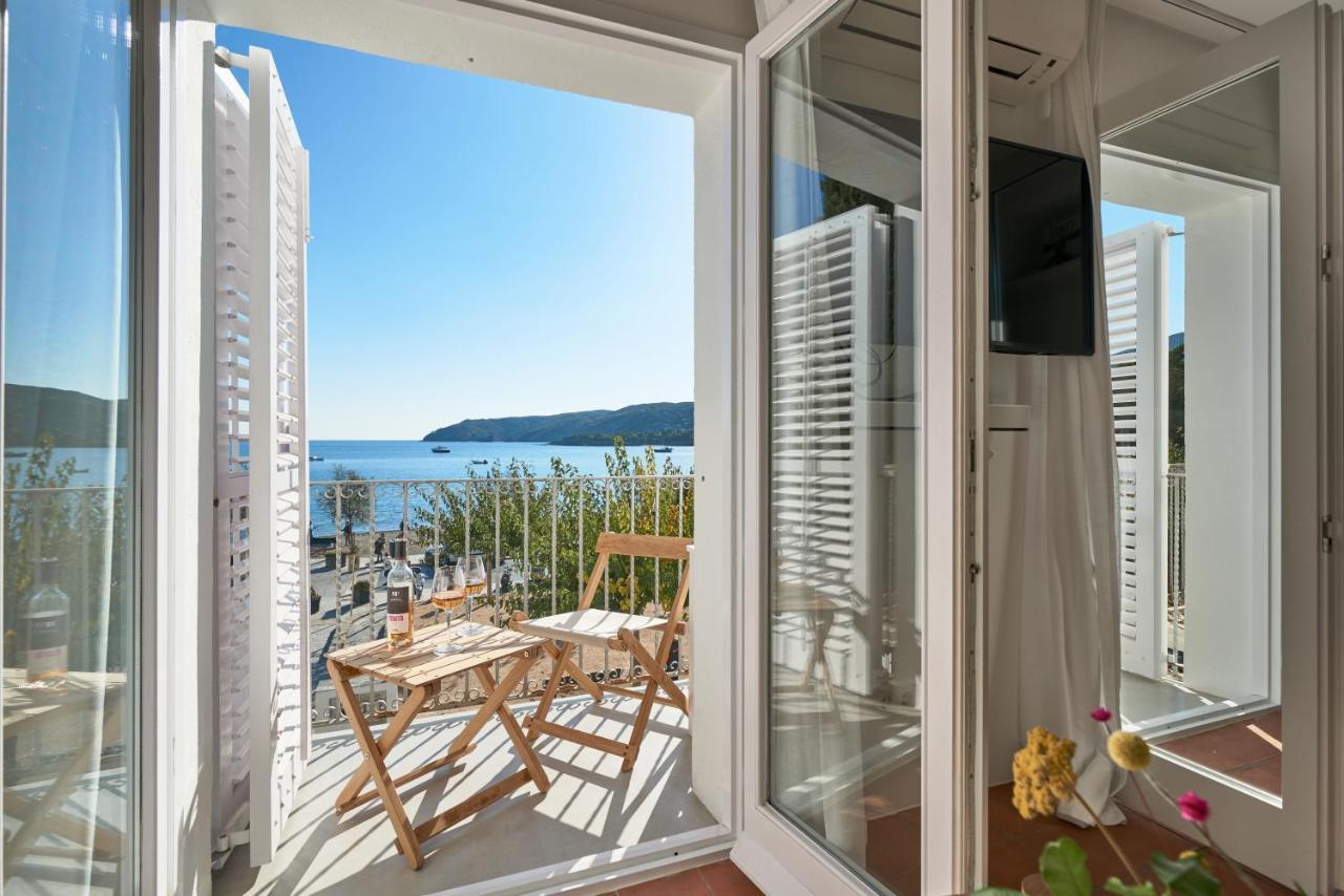 Beachfront Suite In Cadaques Center Kültér fotó